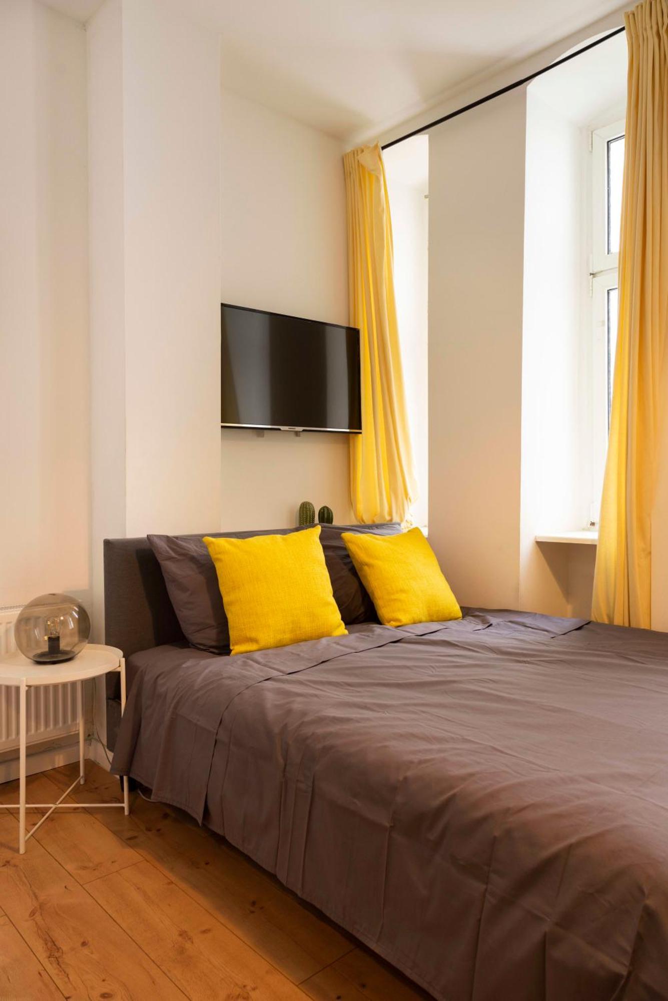 112 Joachim Hlinks Apartamento *